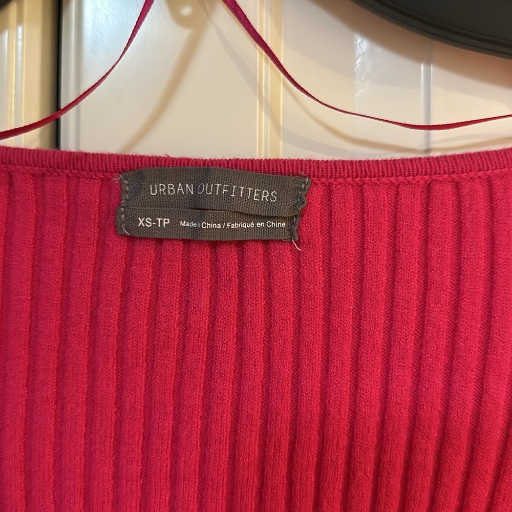 Pink ribbed long sleeve urban Outfitters sweater. Size xs. - Picture 4 of 5